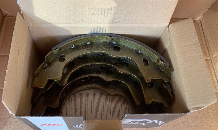 Колодки барабанного гальма - ABE - C00325ABE